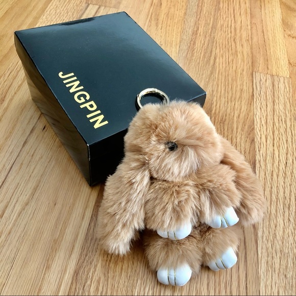 Jingpin Rabbit Keychain - Picture 2 of 3